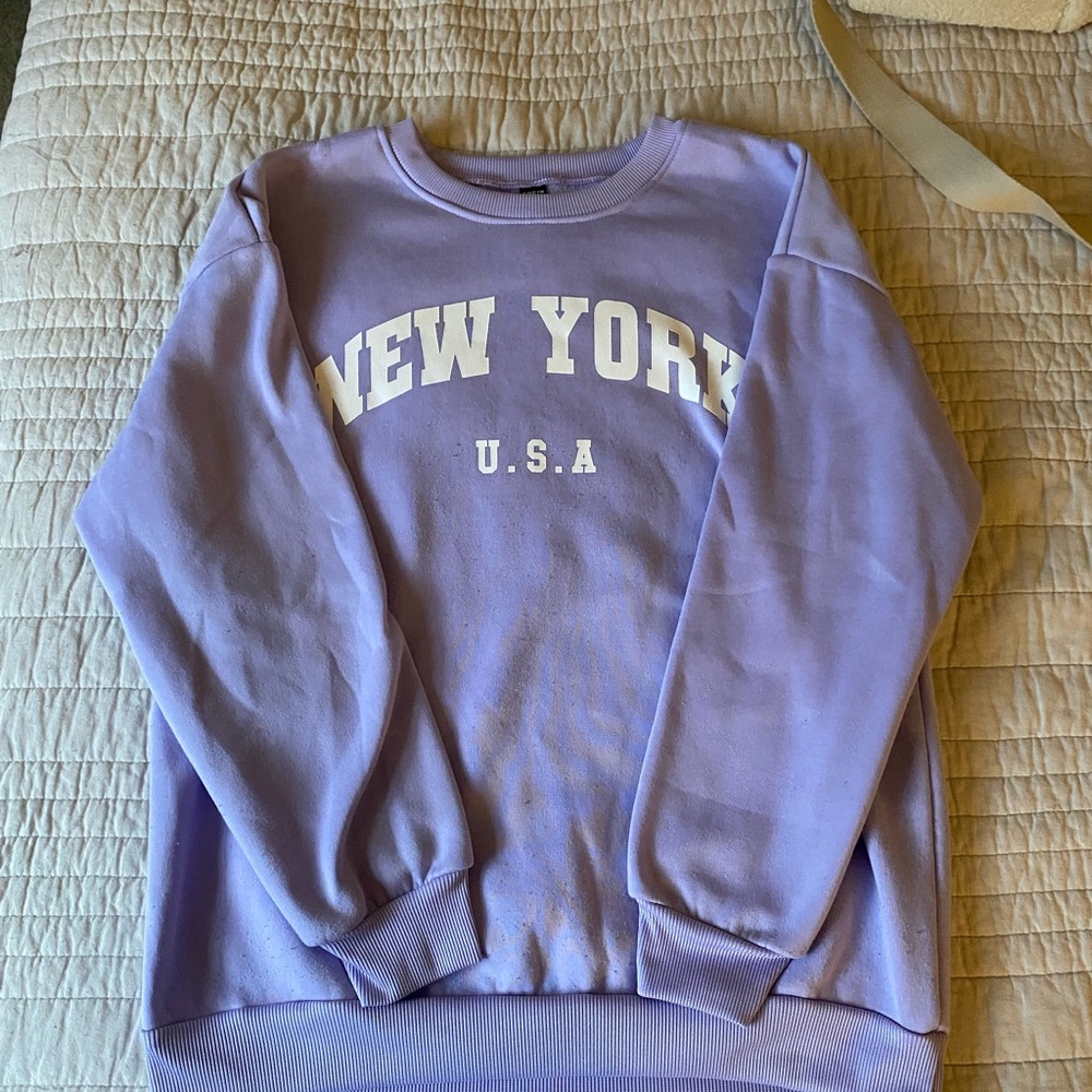 SHEIN Lavender New York USA Women's Sweater